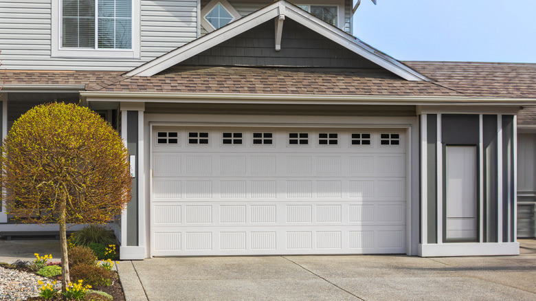 Garage door installation and repair experts